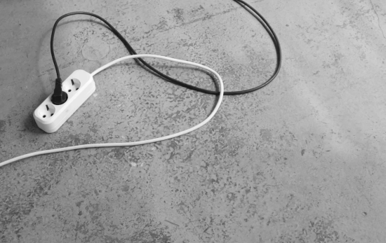 Una regleta con cable largo / PEXELS Una regleta con cable largo / PEXELS