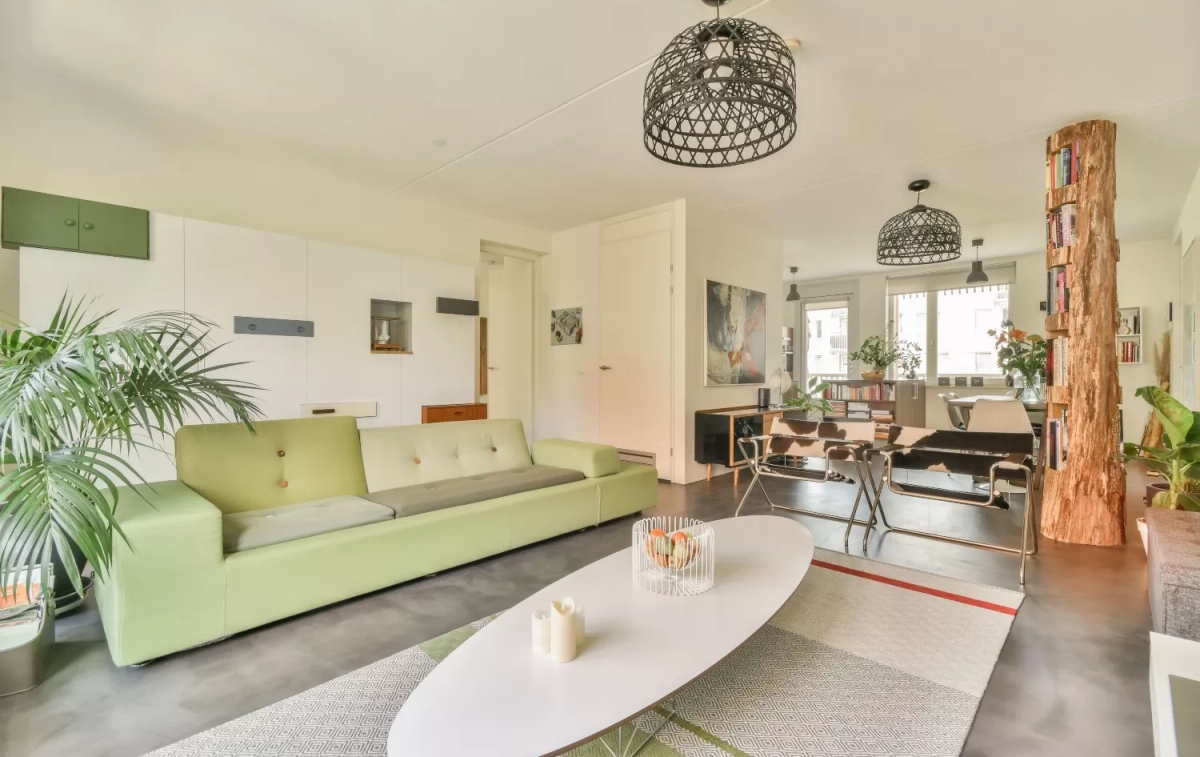 Sala de estar de un piso en Berlín anunciado en CircleHome / CIRCLEHOME