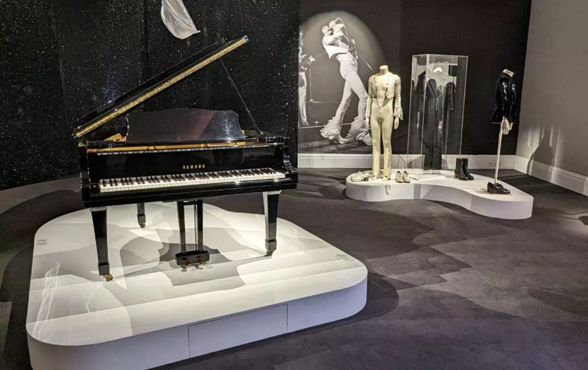 El piano Yamaha donde Freddie Mercury compuso los mejores temas de Queen