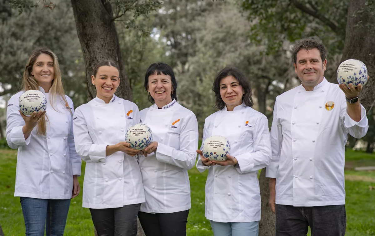 Los chefs de los restaurantes Les Cols, A Tafona, Loreto y La Revelía, nuevos Soles Sostenibles de la Guía Repsol / EP