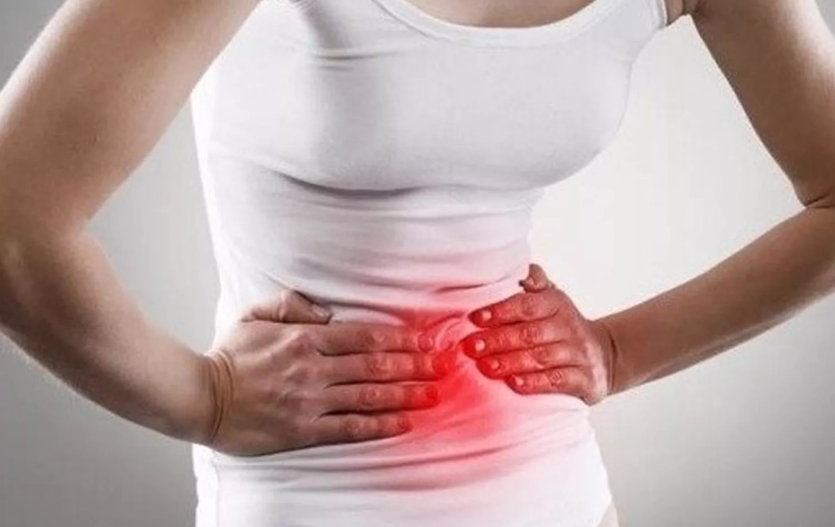 Una persona sufre un problema digestivo / PIXABAY