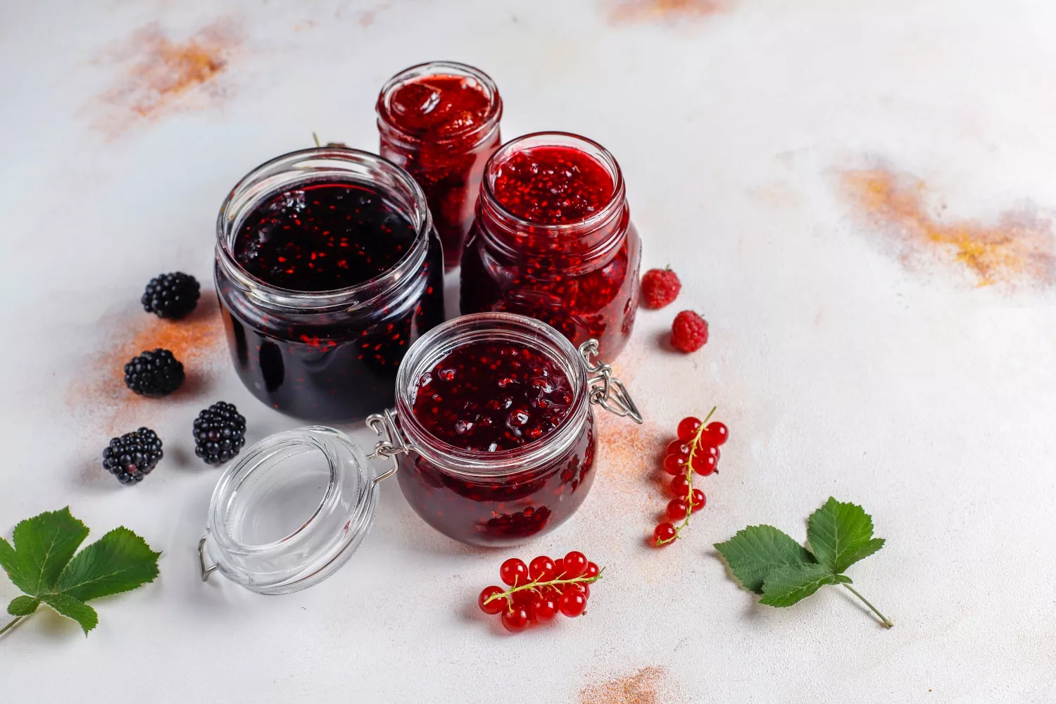 Mermeladas de frutos rojos / FREEPIK Mermeladas de frutos rojos / FREEPIK