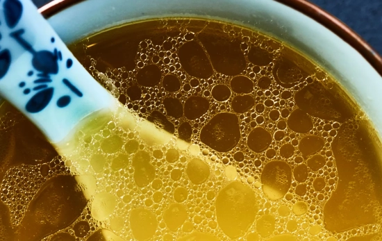 Un sabroso caldo de huesos / PEXELS Un sabroso caldo de huesos / PEXELS