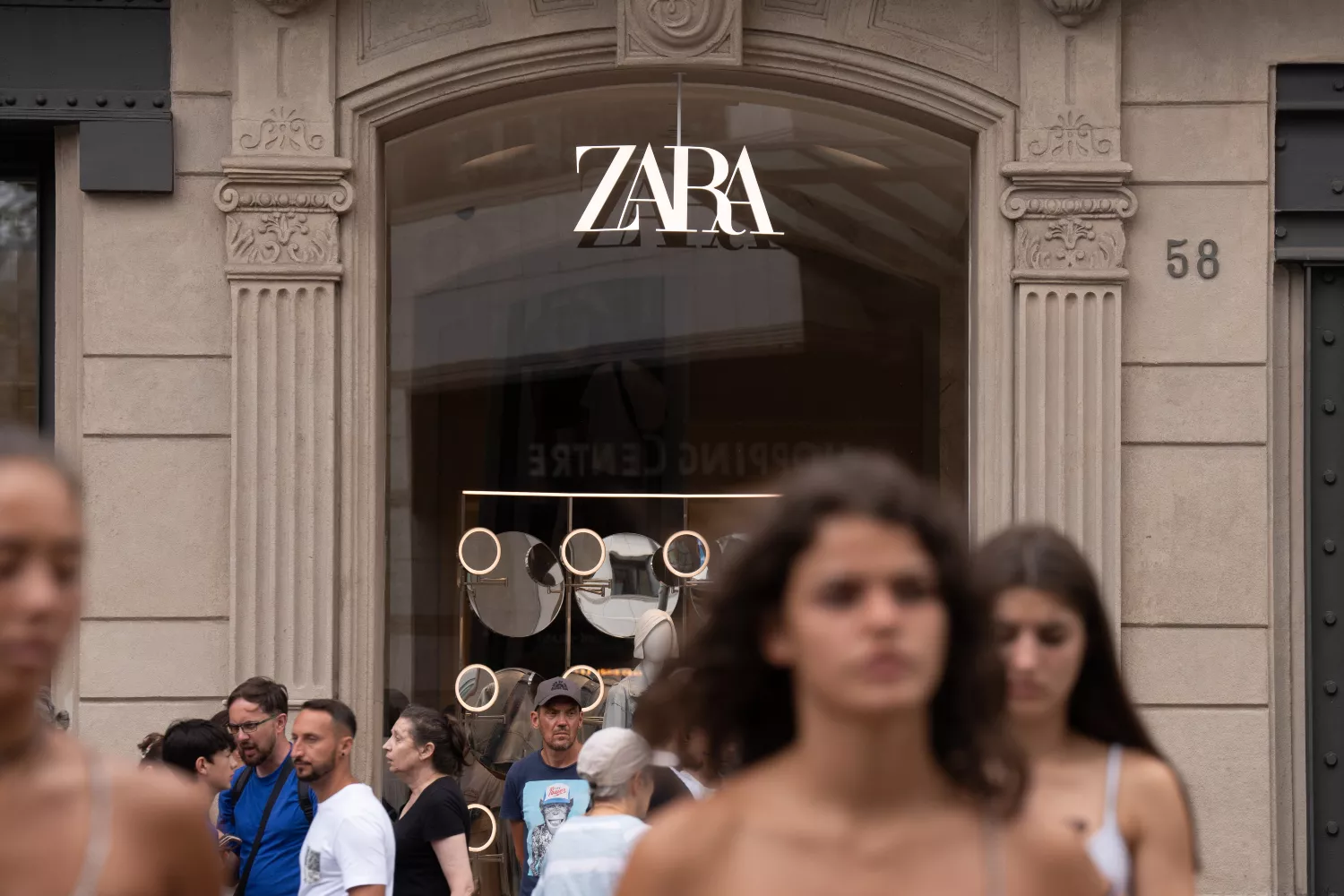 Uma loja Zara, uma cadeia que abriu lojas em dois novos países / EUROPA PRESS - DAVID ZORRAKINO