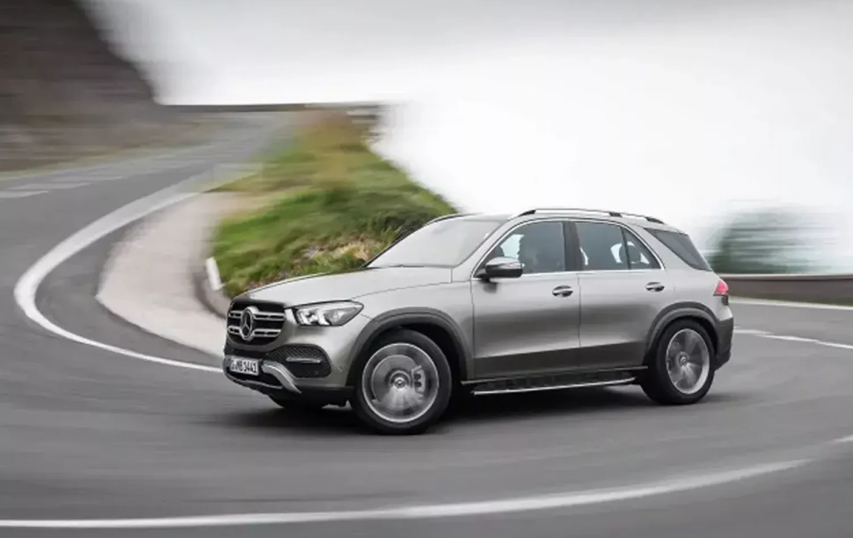 Un Mercedes-Benz GLE / MERCEDESBENZ Un Mercedes-Benz GLE / MERCEDESBENZ