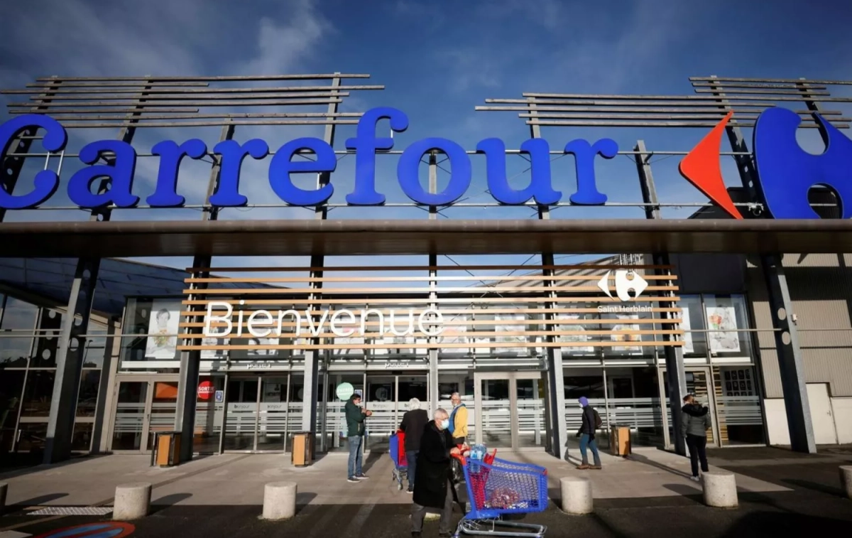 Un supermercado de Carrefour / EFE Un supermercado de Carrefour / EFE