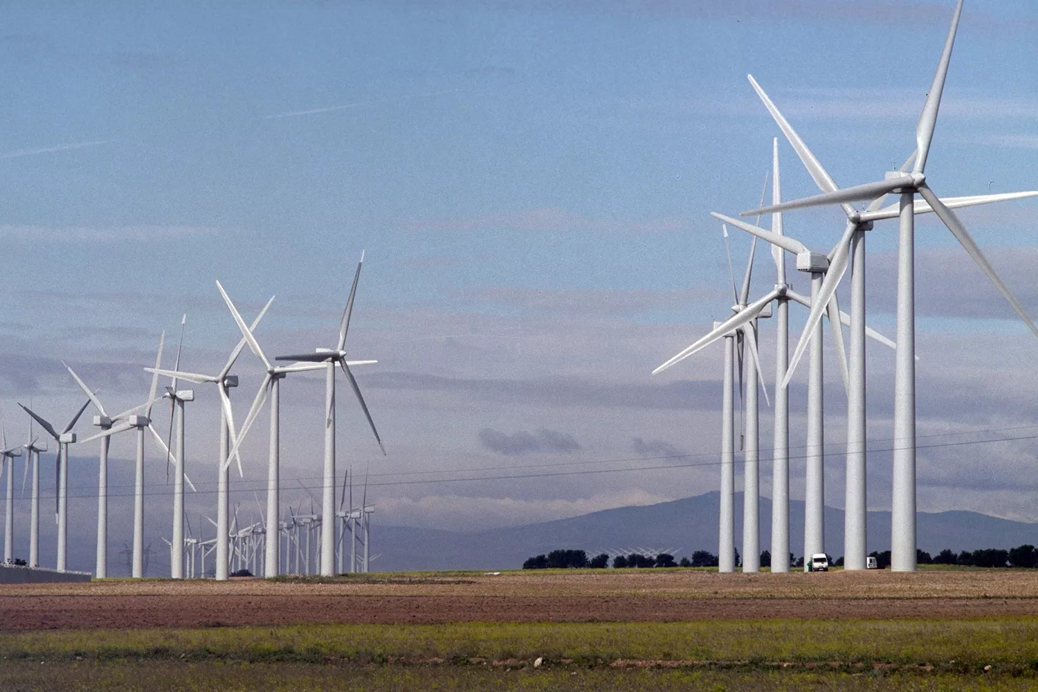 Molinos de viento que proporcionan energía eólica EUROPA PRESS