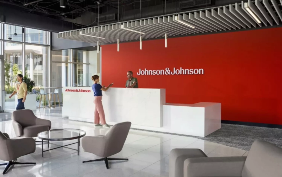 Sede de Johnson & Johnson / JOHNSON & JOHNSON Sede de Johnson & Johnson / JOHNSON & JOHNSON