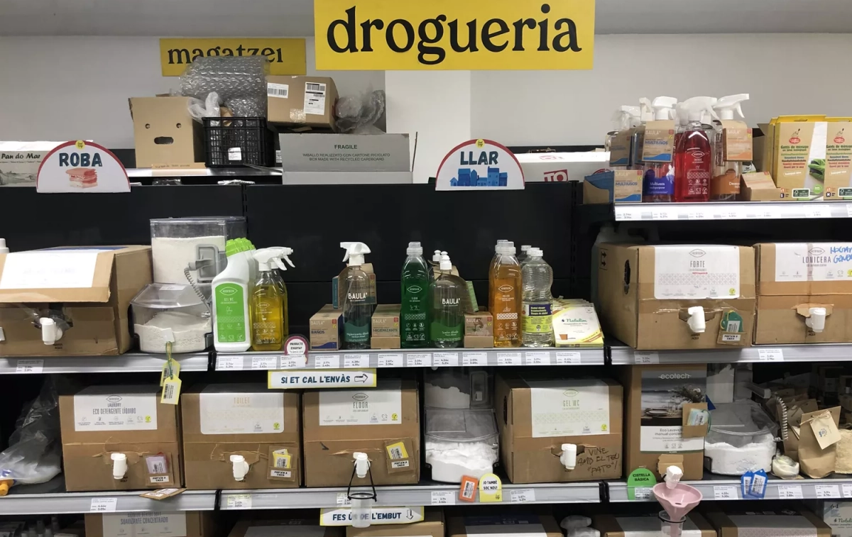 Detergente, suavizante y otros líquidos a granel / TEO CAMINO Detergente, suavizante y otros líquidos a granel / TEO CAMINO