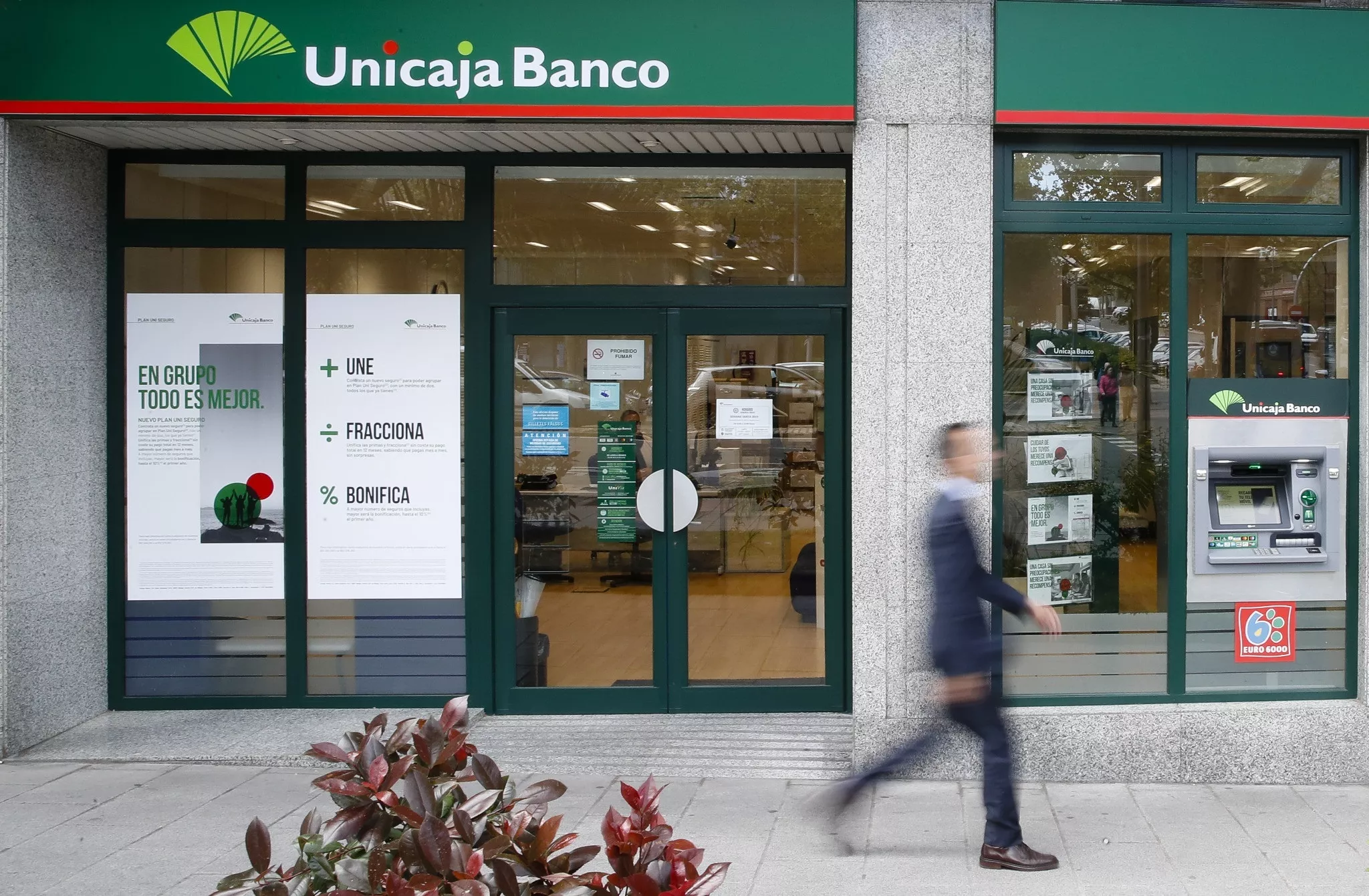 EuropaPress 5235555 oficina unicaja banco EuropaPress 5235555 oficina unicaja banco