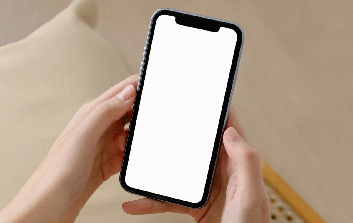 Un iPhone reiniciándose / PEXELS Un iPhone reiniciándose / PEXELS