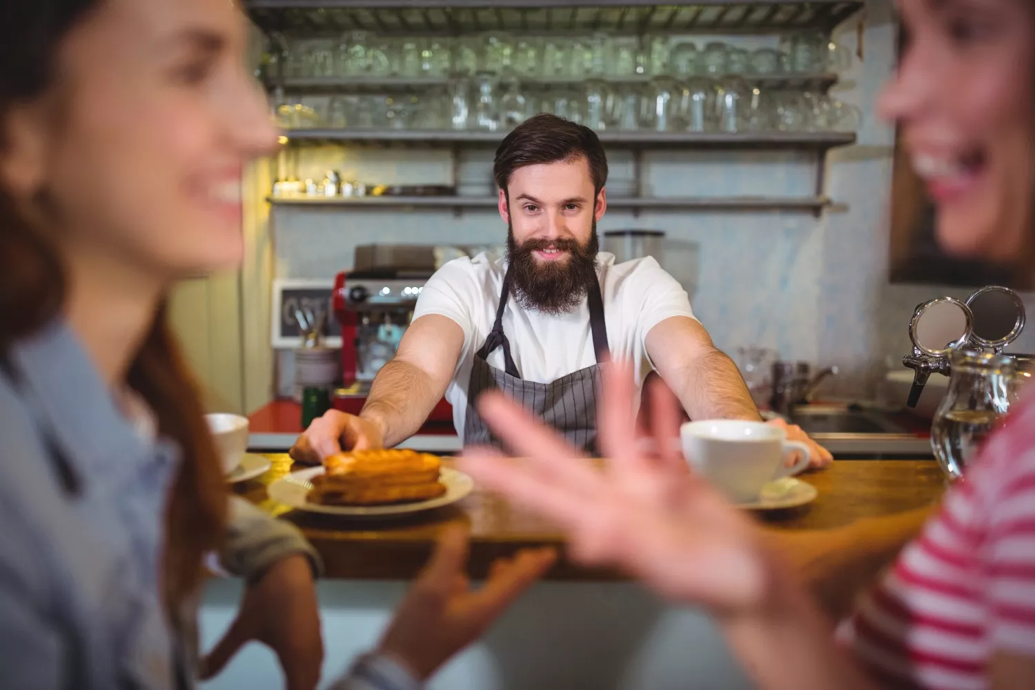 Un profesional en un restaurante/ FREEPIK