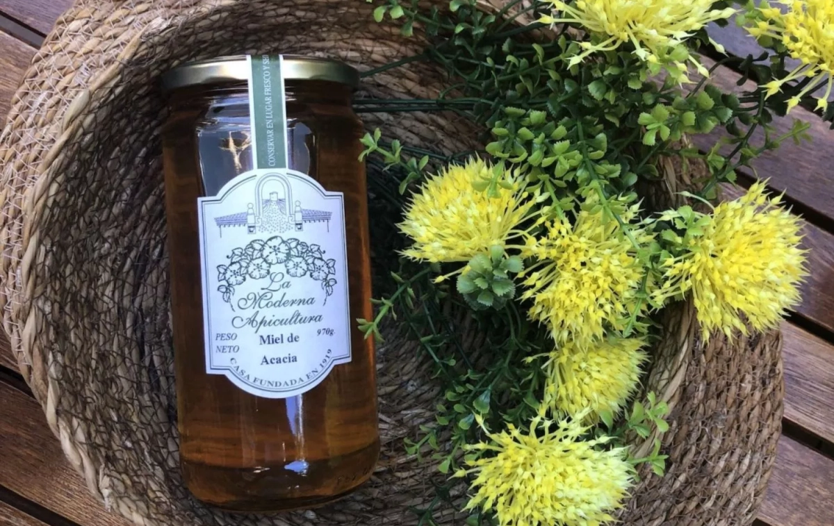 Miel de acacia / LA MODERNA APICULTURA Miel de acacia / LA MODERNA APICULTURA