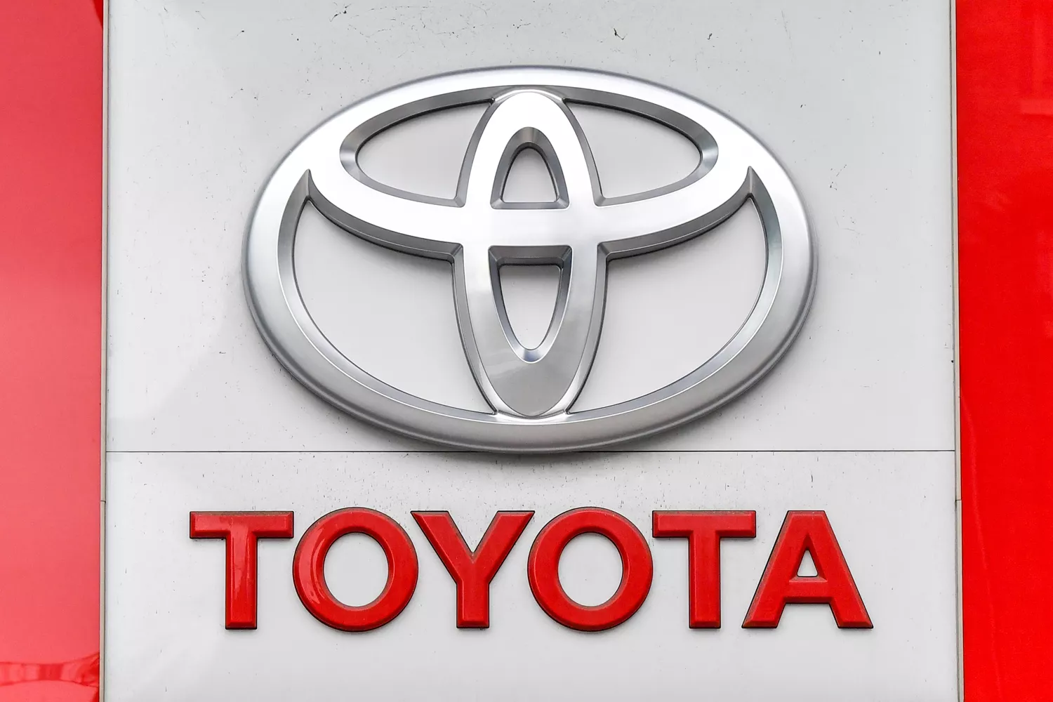El logo de Toyota Jens Kalaene dpa Zentralbild