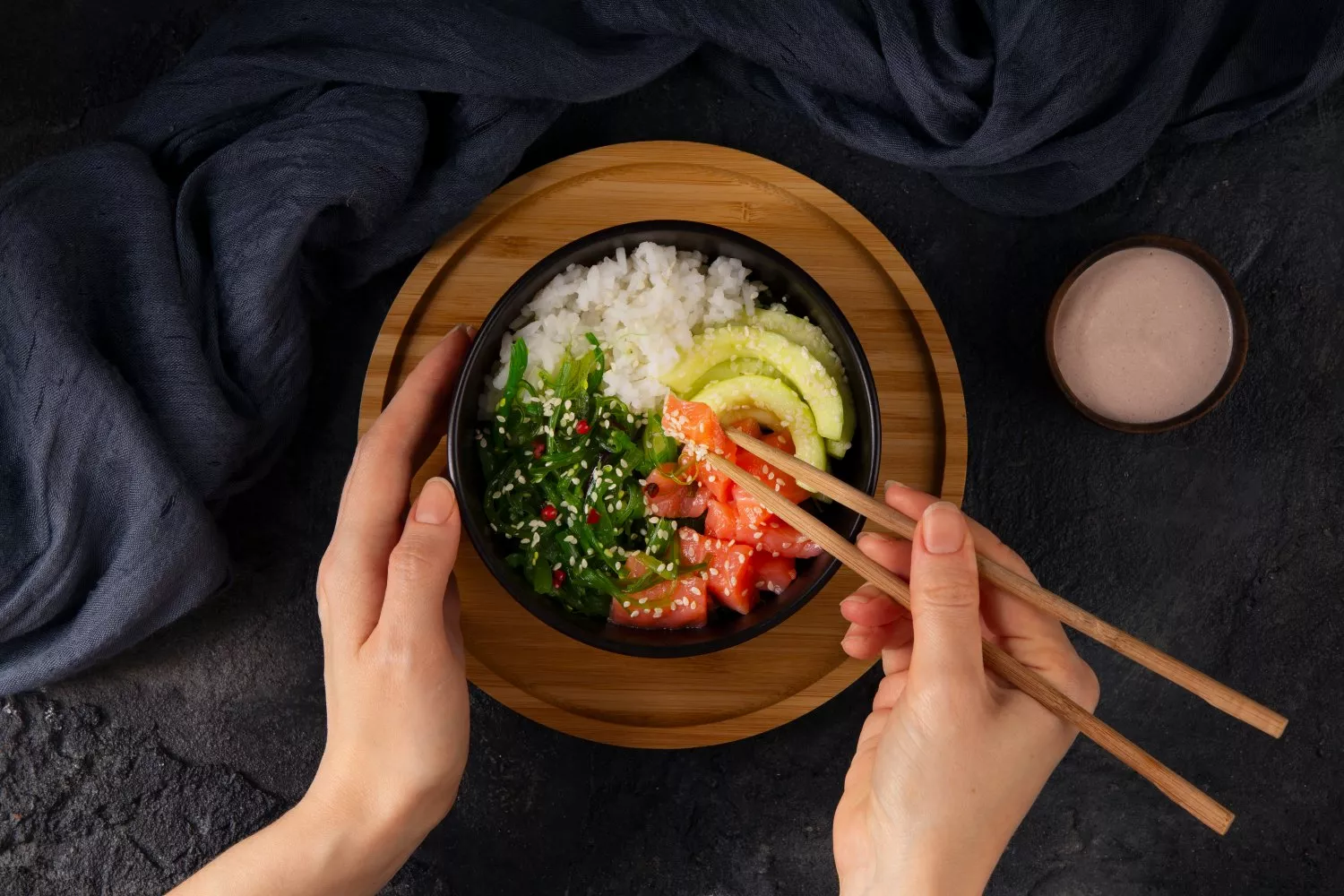 plato de poke plato de poke
