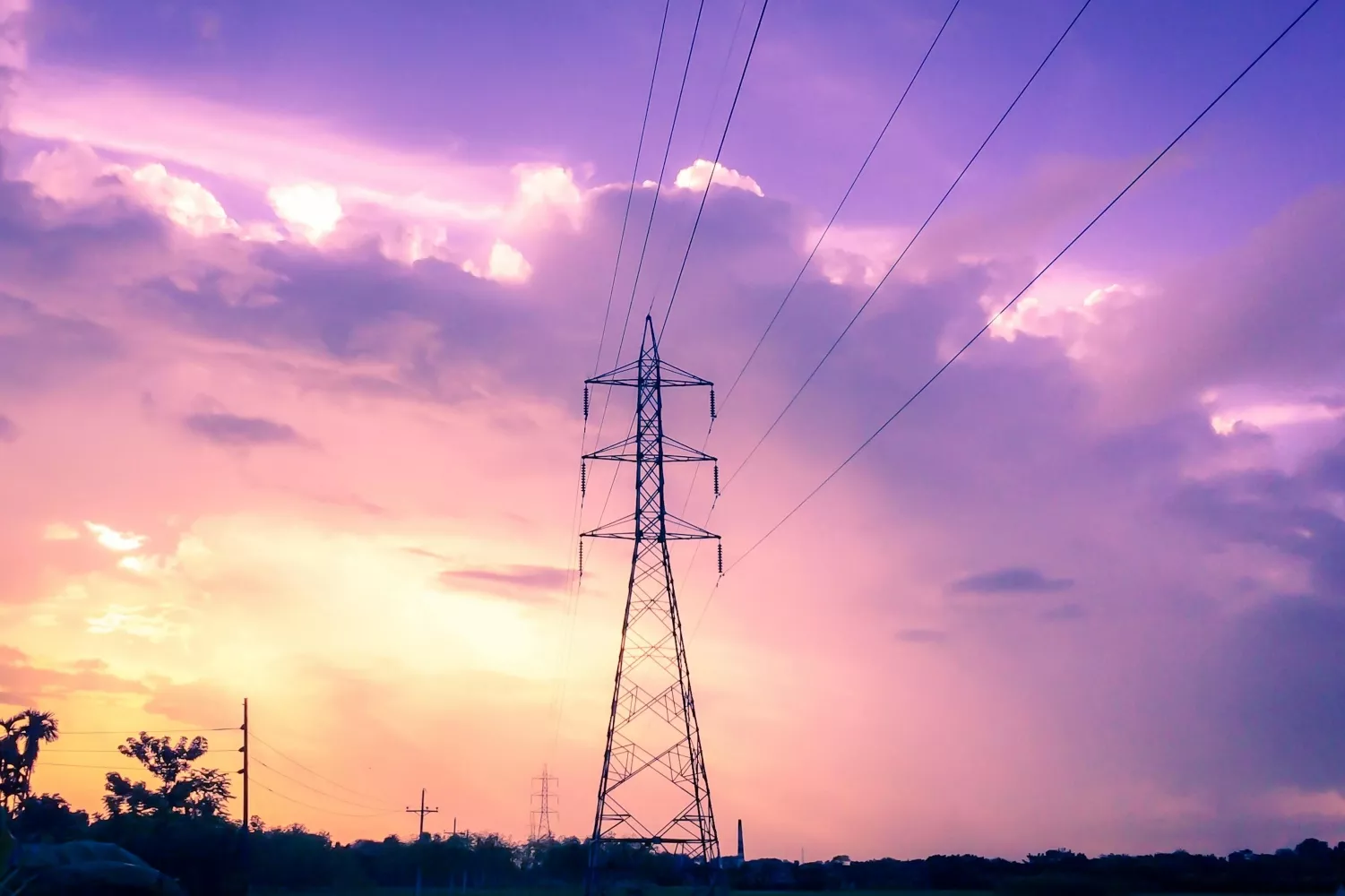 Una torre eléctrica   PEXELS