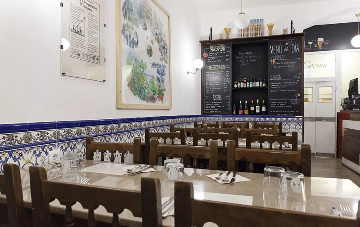 Interior del restaurante / EL FOGÓN VERDE