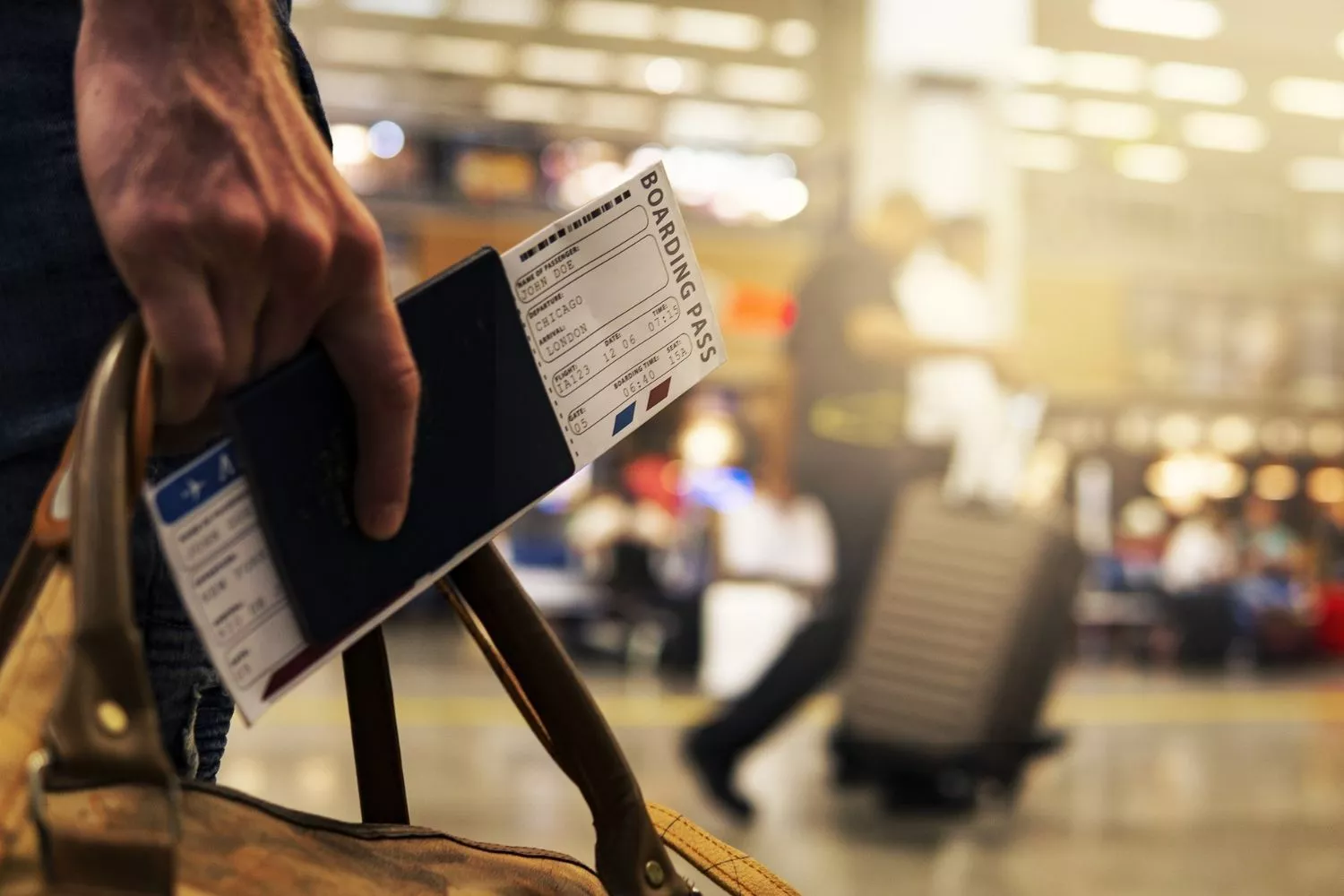 Un pasajero con la tarjeta de embarque de su vuelo / PIXABAY Un pasajero con la tarjeta de embarque de su vuelo / PIXABAY