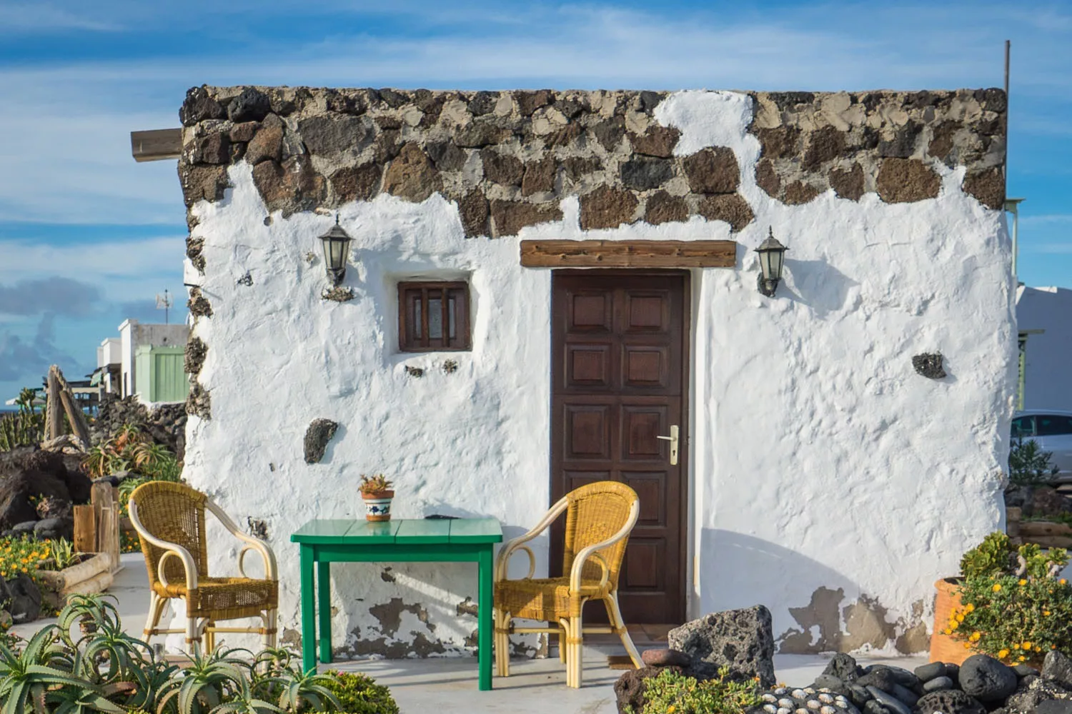 Una casa en la isla de Hierro, Canarias, una de las comunidades autónomas más seguras de España / PEXELS