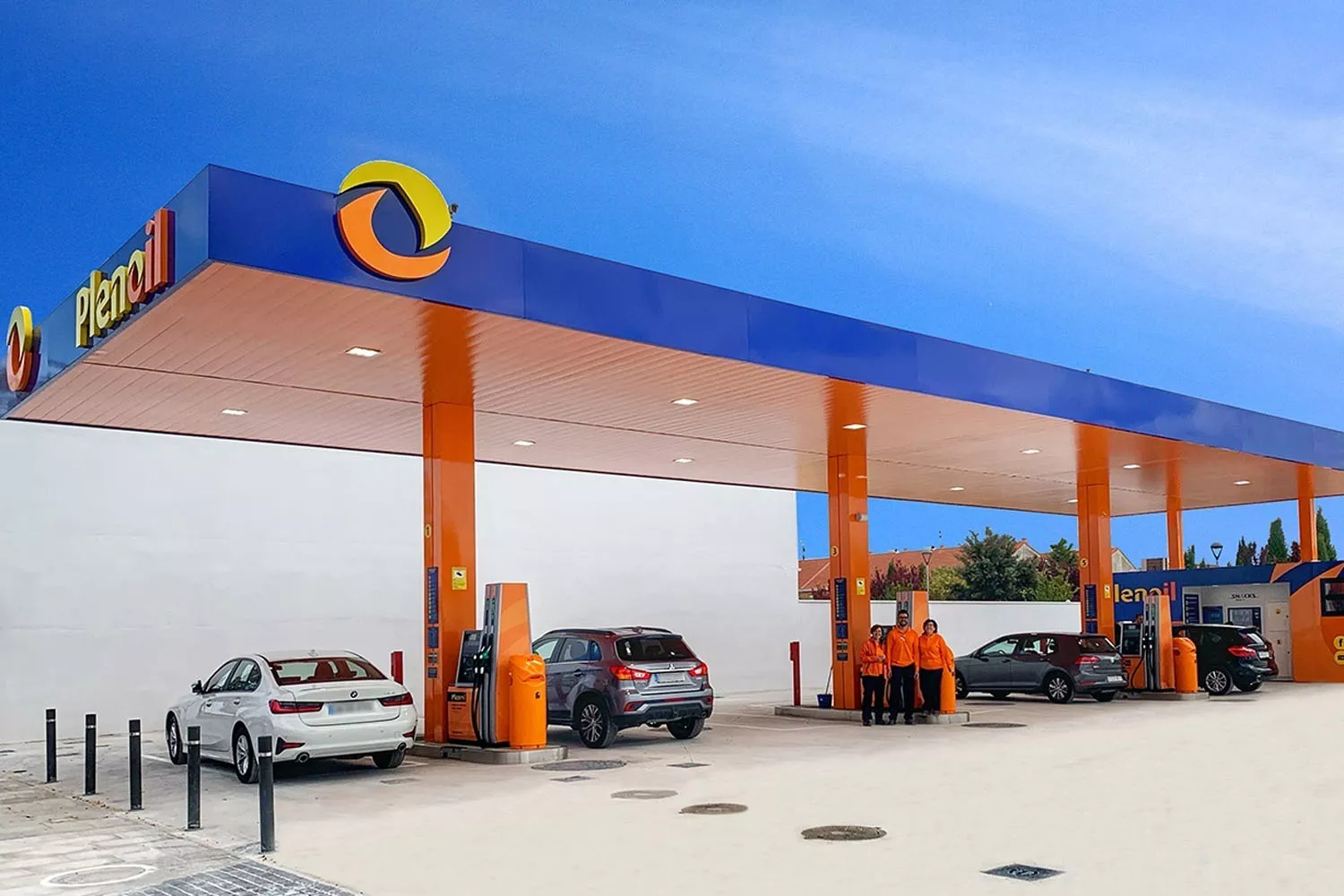 Una estación de Plenoil, una de las cuatro cadenas de supermercados más baratas de España