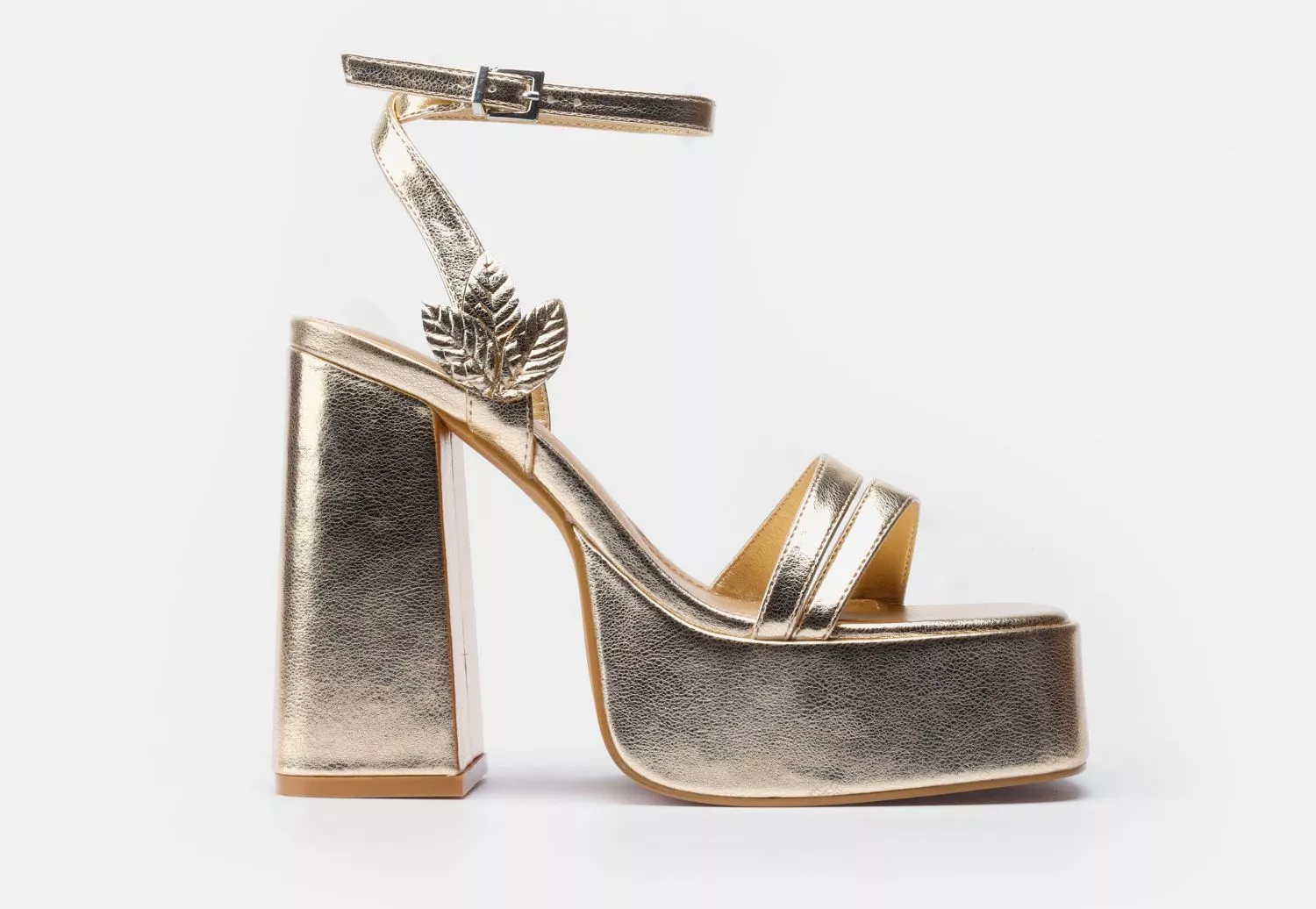 Tacón Dalia dorado de MIM / MIM SHOES Tacón Dalia dorado de MIM / MIM SHOES