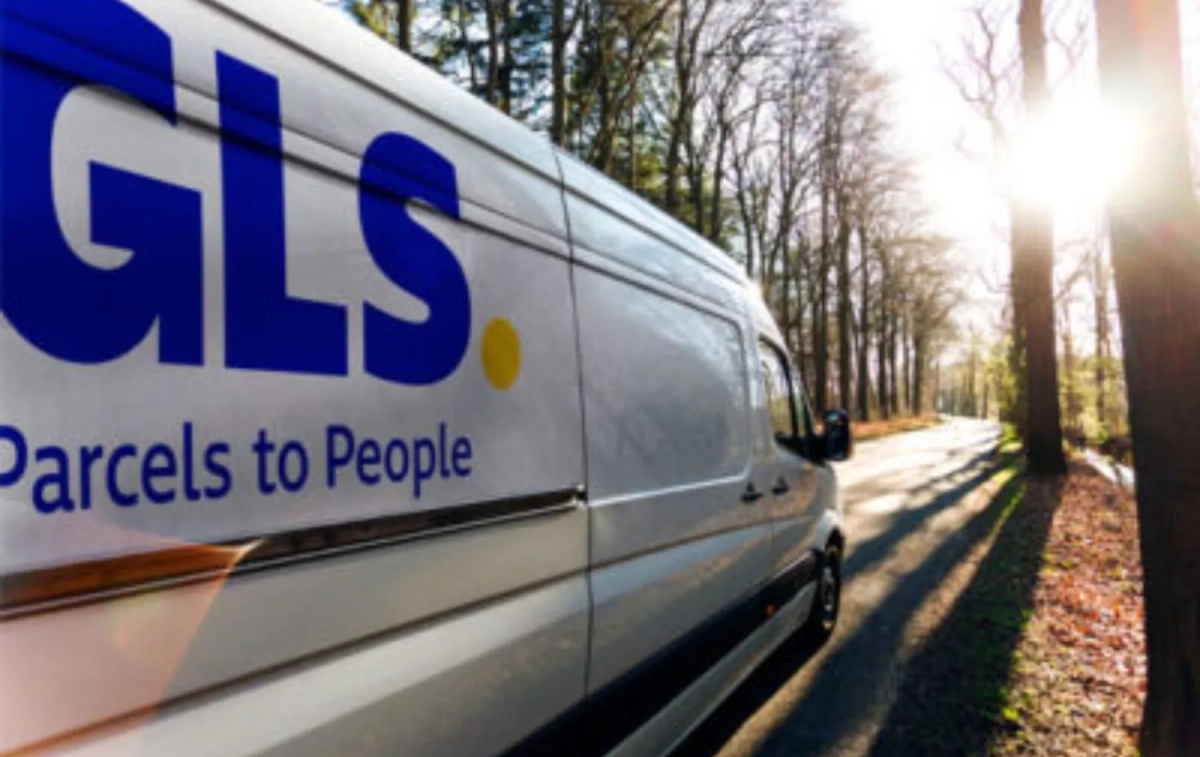 Una furgoneta de GLS / GLS Una furgoneta de GLS / GLS