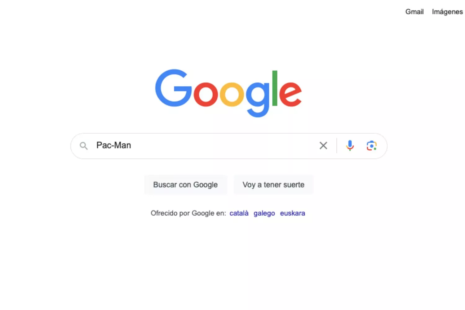 Una persona busca en Google el juego Pac Man   CG