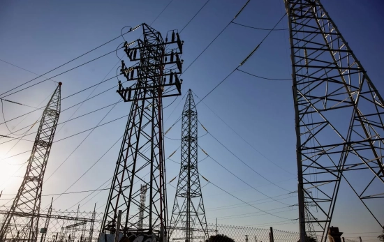 Torres de alta tensión y cables de luz / EUROPA PRESS - JESÚS HELLÍN Torres de alta tensión y cables de luz / EUROPA PRESS - JESÚS HELLÍN