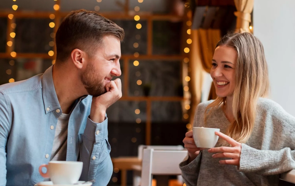 Una pareja tiene una cita / FREEPIK Una pareja tiene una cita / FREEPIK