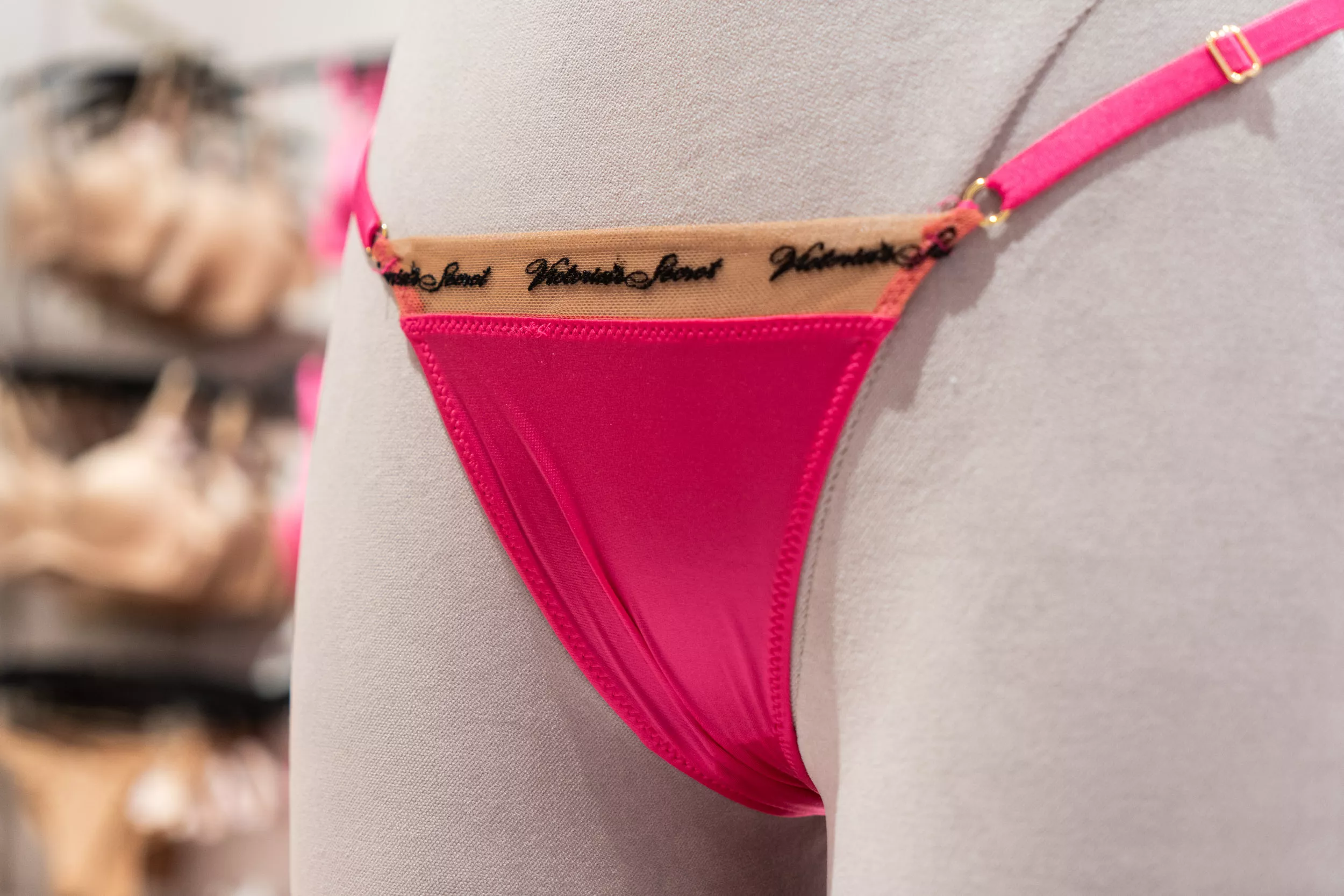 Tienda de Victoria's Secret en Paseo de Gracia (Barcelona) / GALA ESPÍN Tienda de Victoria's Secret en Paseo de Gracia (Barcelona) / GALA ESPÍN