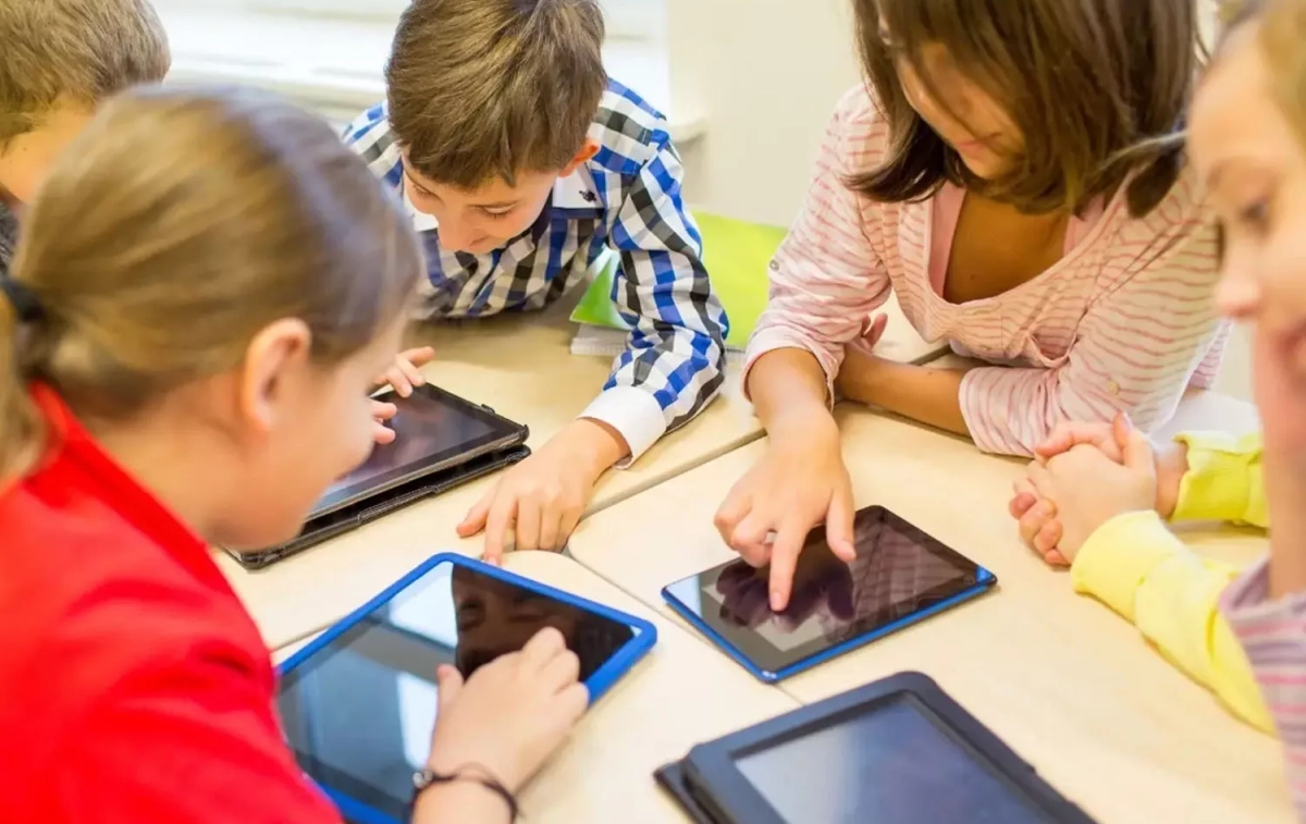 Niños usando tabletas / EUROPA PRESS Niños usando tabletas / EUROPA PRESS