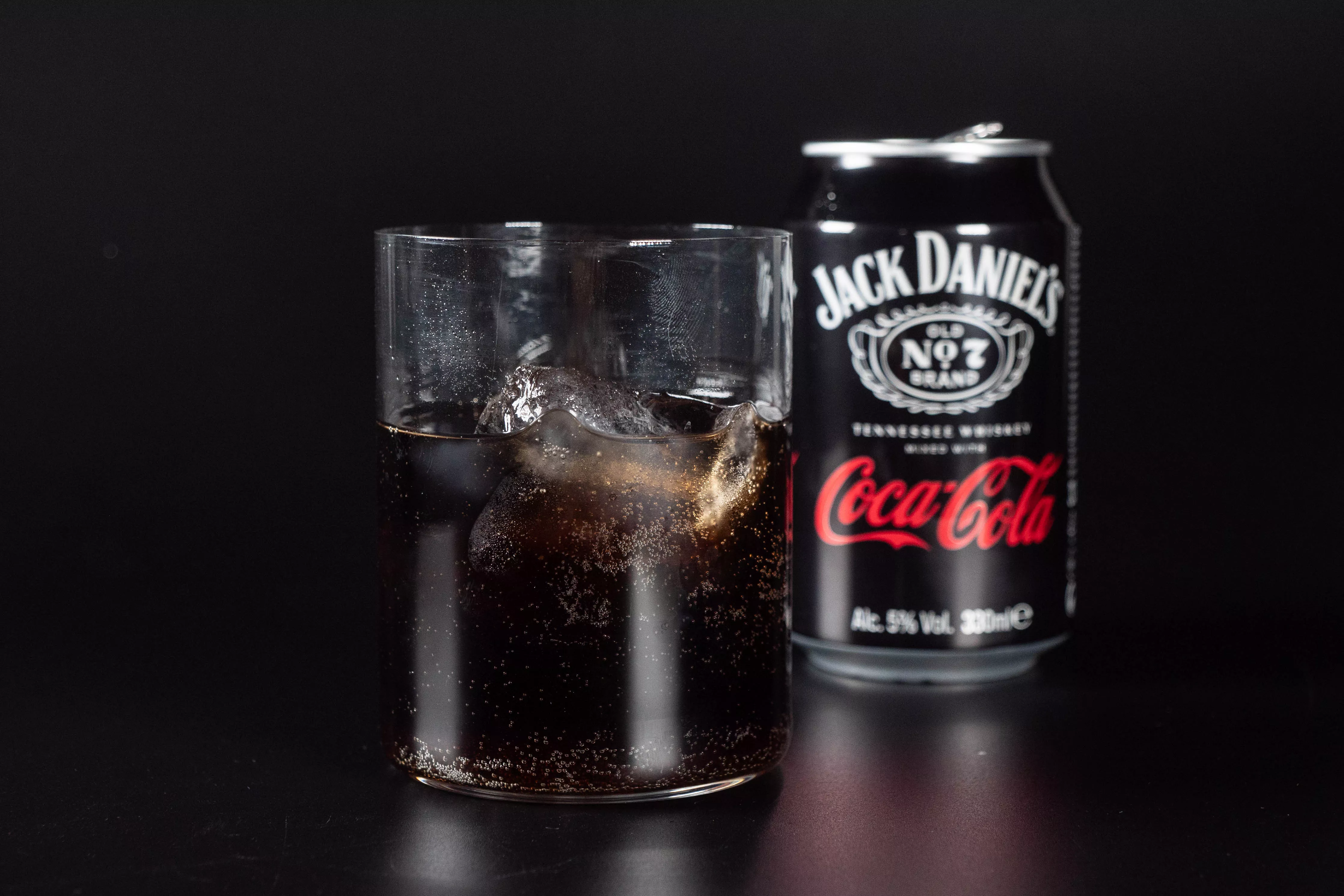 Coca-Cola & Jack Daniels / ÒSCAR GIL COY Coca-Cola & Jack Daniels / ÒSCAR GIL COY