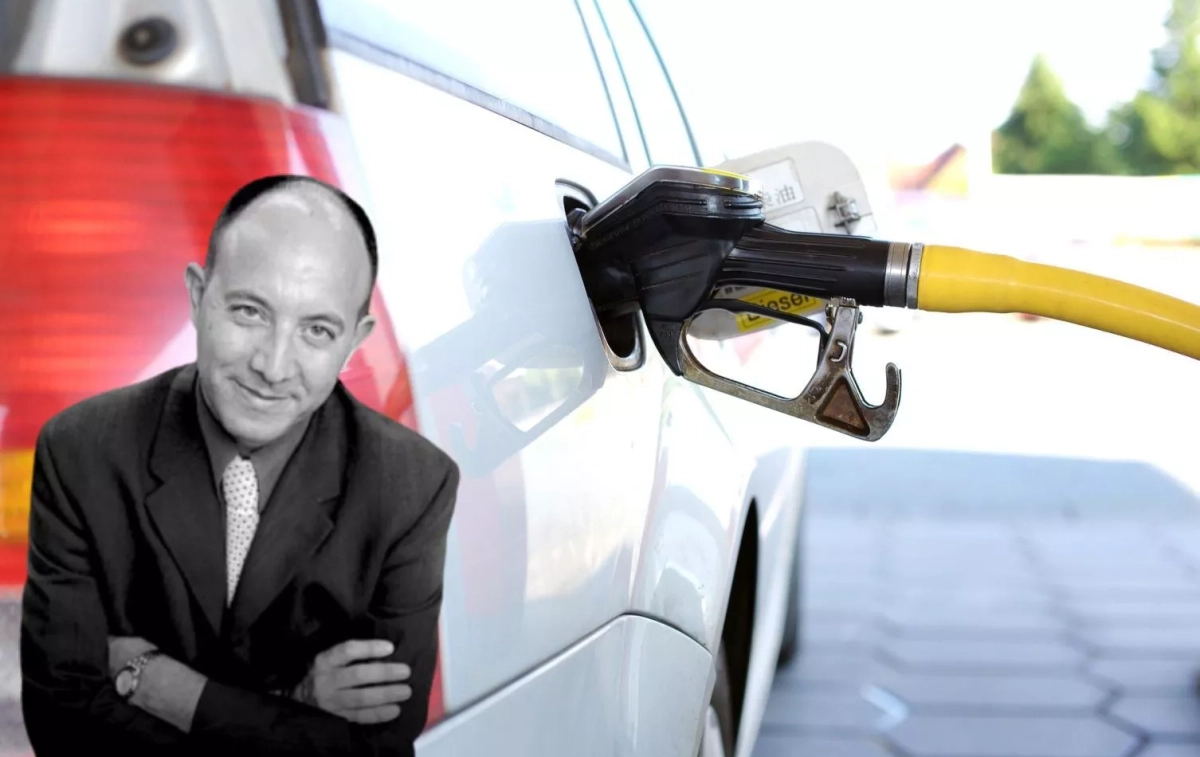 El economista Gonzalo Bernardos explica por qué ha bajado el precio de la gasolina este verano y cómo evolucionará en los próximos meses / CG El economista Gonzalo Bernardos explica por qué ha bajado el precio de la gasolina este verano y cómo evolucionará en los próximos meses / CG
