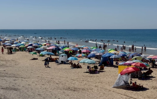 Aspecto de la playa de Matalascañas (Huelva) / DAVID ARJONA - EFE Aspecto de la playa de Matalascañas (Huelva) / DAVID ARJONA - EFE