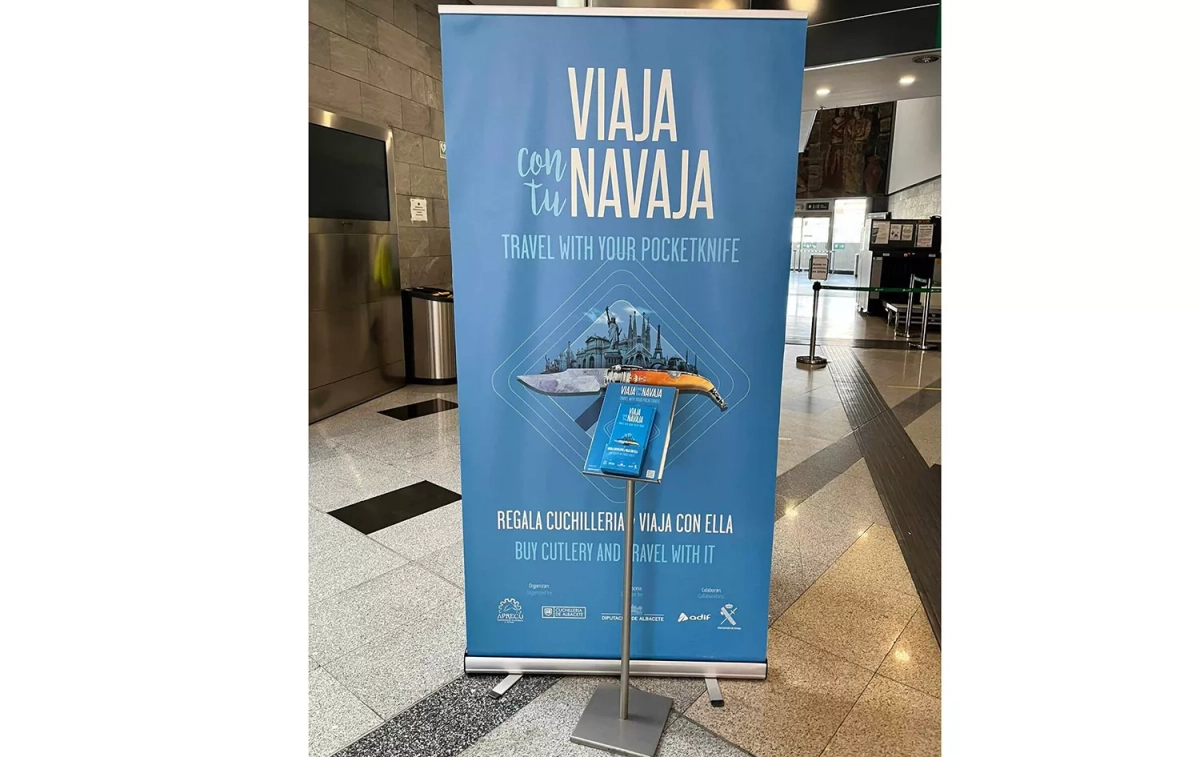 Cartel 'Viaja con tu navaja' / X Cartel 'Viaja con tu navaja' / X