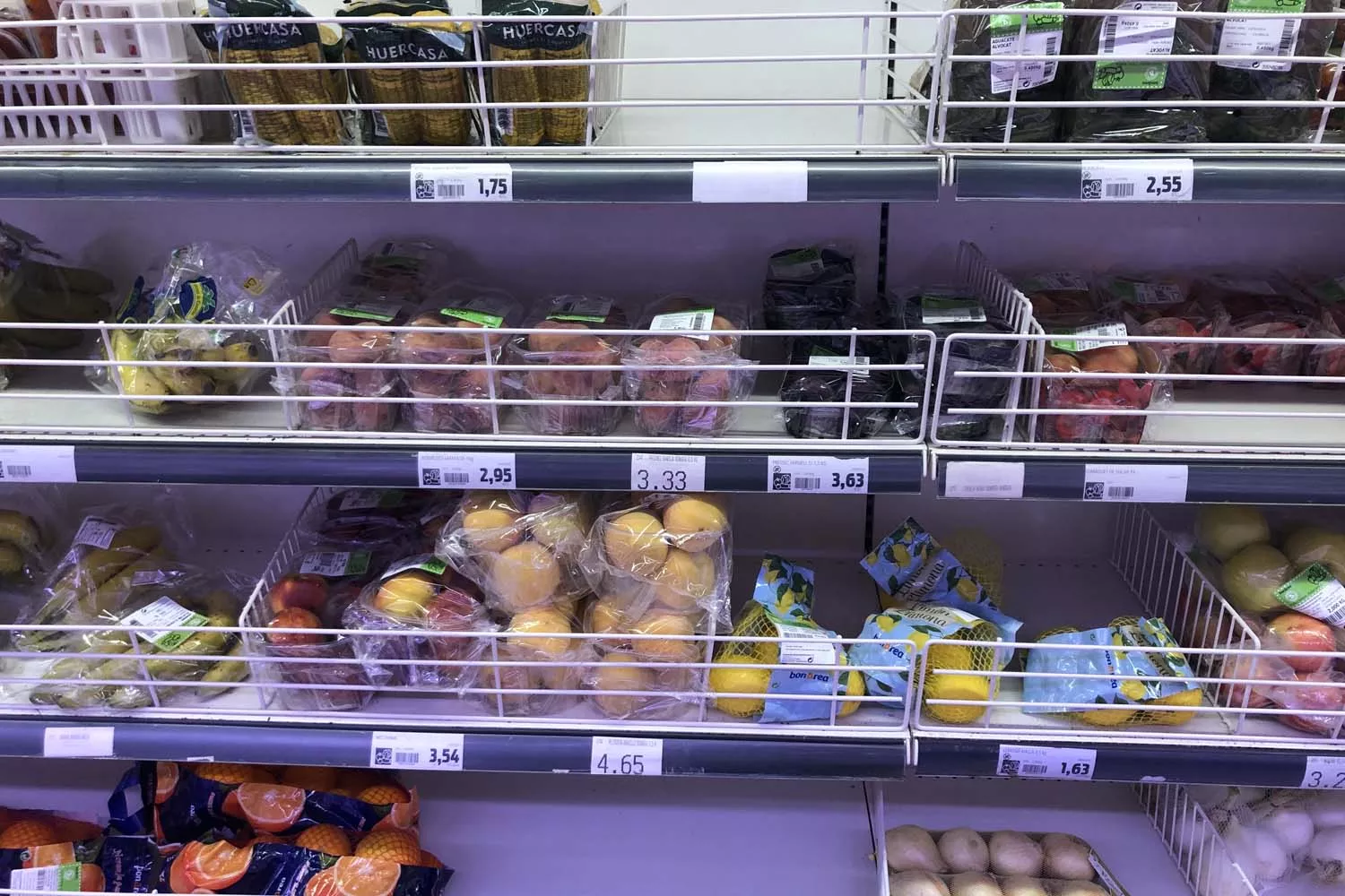 La paupérrima sección de fruta de BonÀrea TC La paupérrima sección de fruta de BonÀrea TC