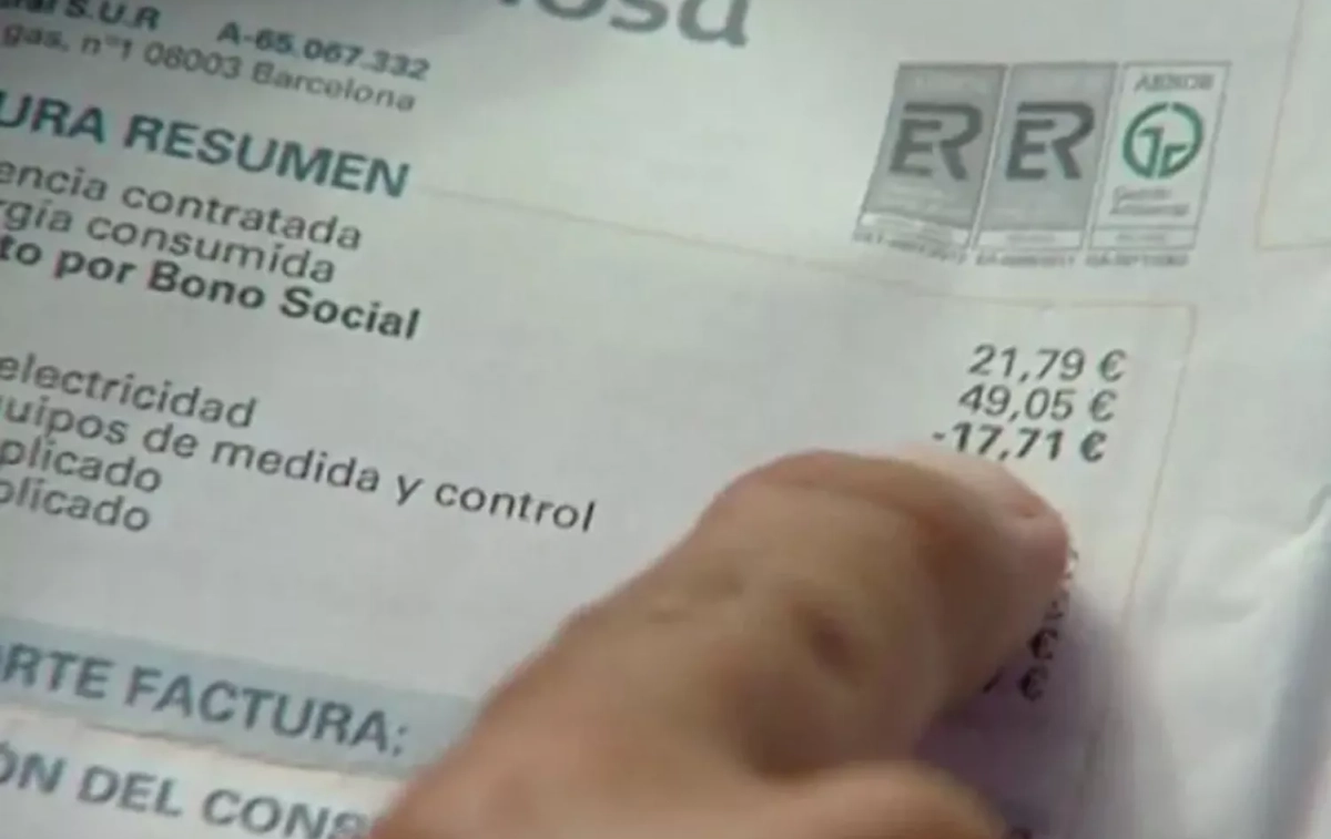El concepto “financiación bono social” que aparece en la factura de la luz El concepto “financiación bono social” que aparece en la factura de la luz