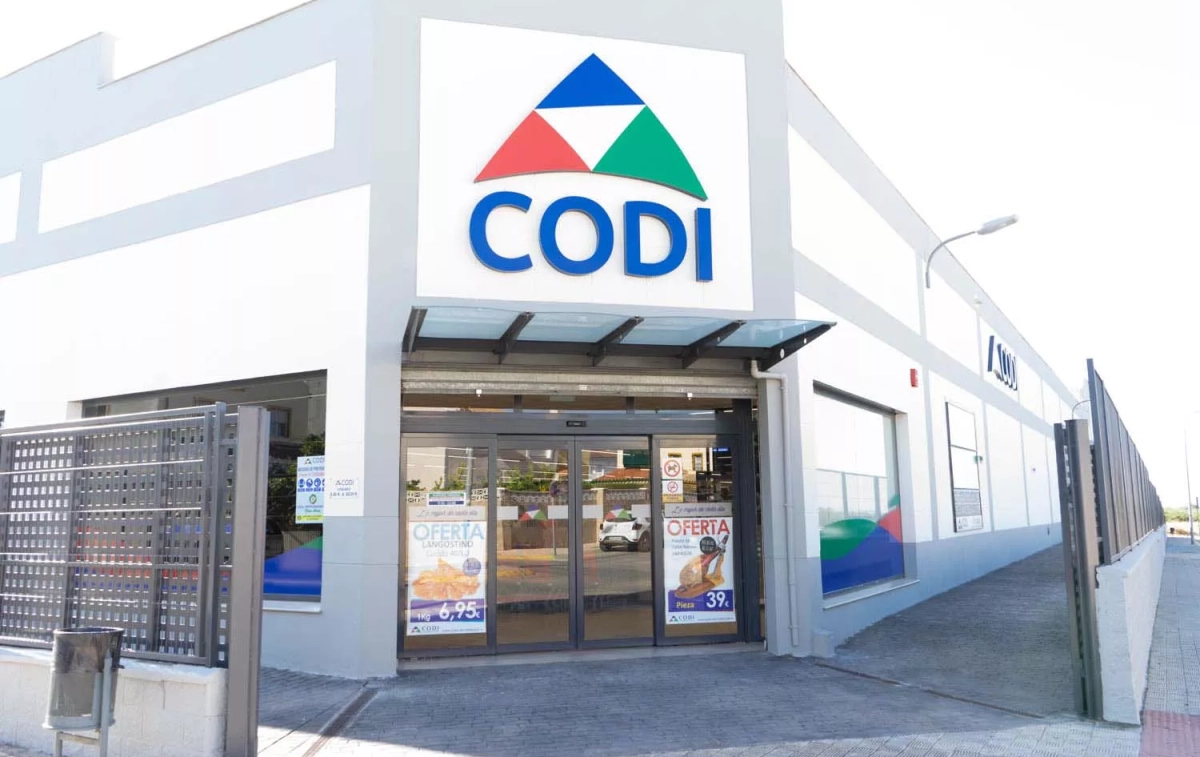 Uno de los locales de Supermercados CODI que pasa a manos de El Jamón SUPERMERCADOS CODI Uno de los locales de Supermercados CODI que pasa a manos de El Jamón SUPERMERCADOS CODI