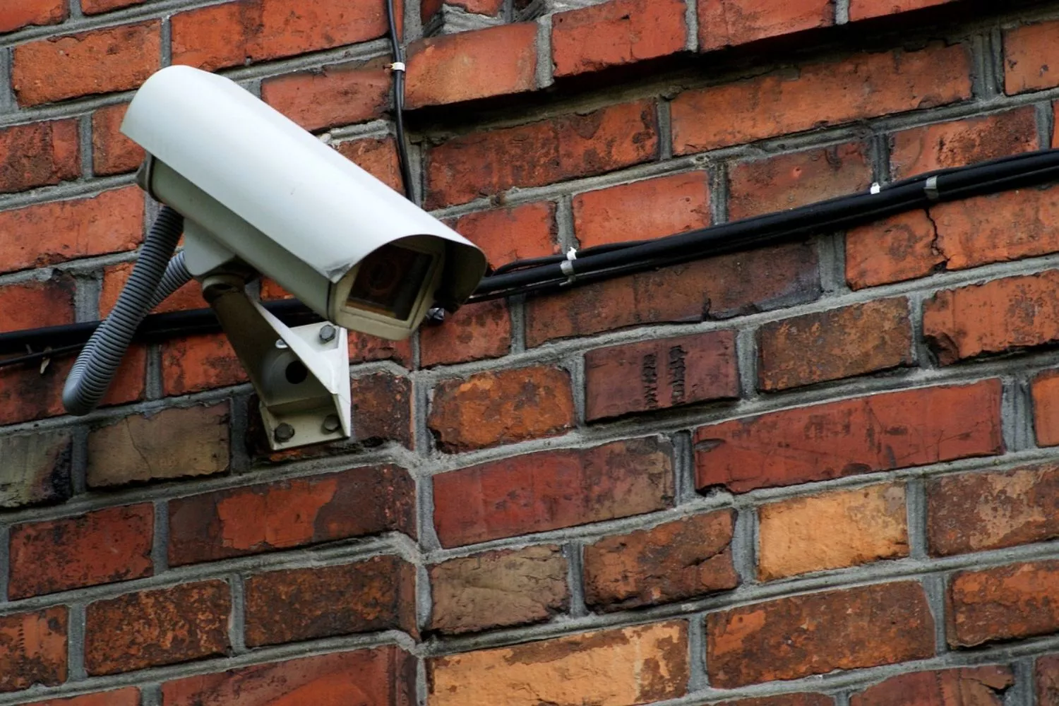 Una cámara de seguridad en una casa / PIXABAY Una cámara de seguridad en una casa / PIXABAY