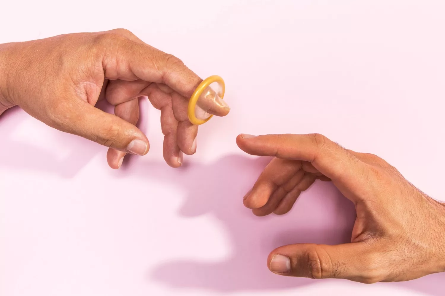Eroxon, el gel para “izar la bandera” en segundos como la Viagra   FREEPIK