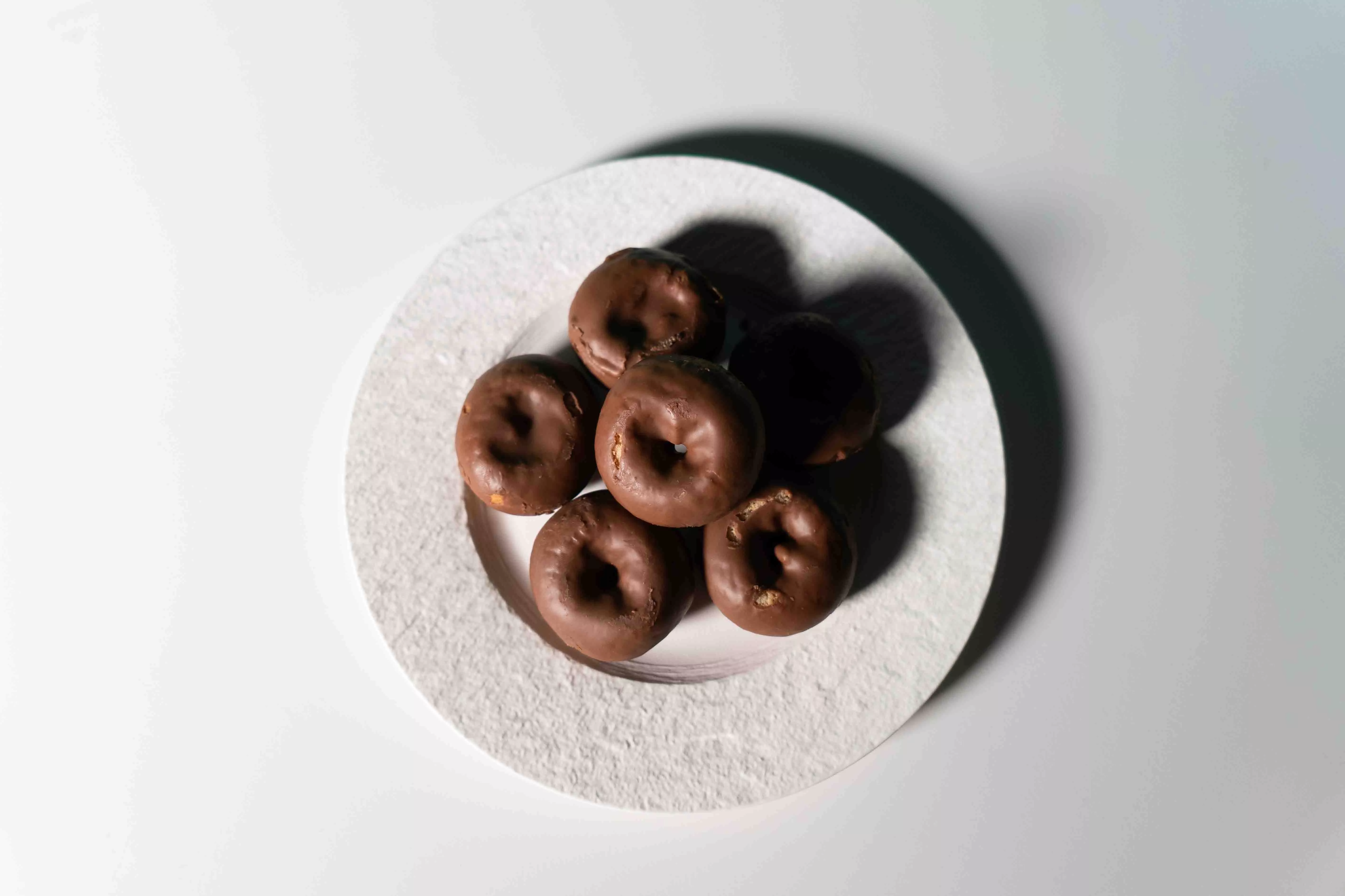 Donettes sabor chocoleche / SIMÓN SÁNCHEZ Donettes sabor chocoleche / SIMÓN SÁNCHEZ