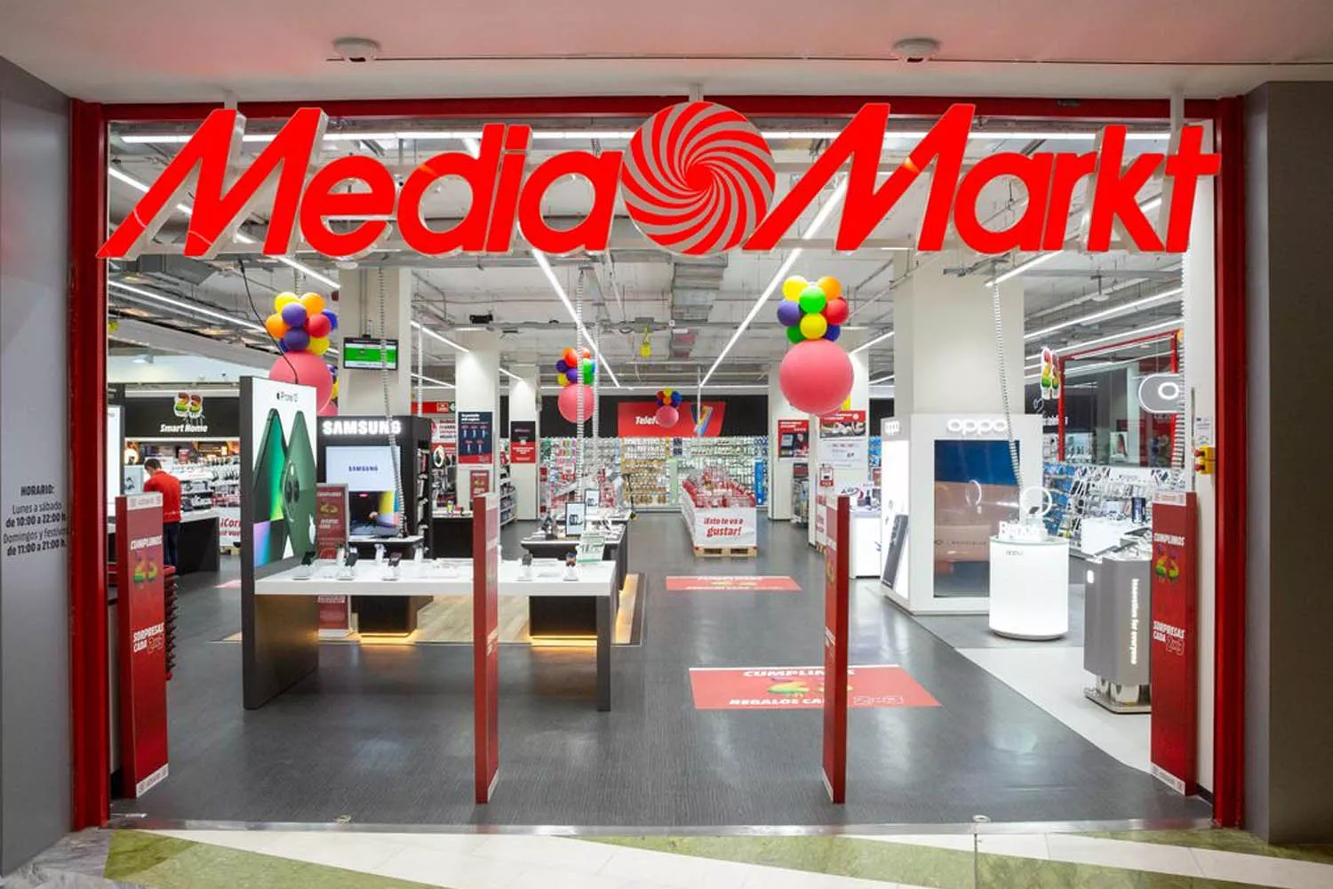 Una tienda vacía de MediaMarkt / WORLDCOO