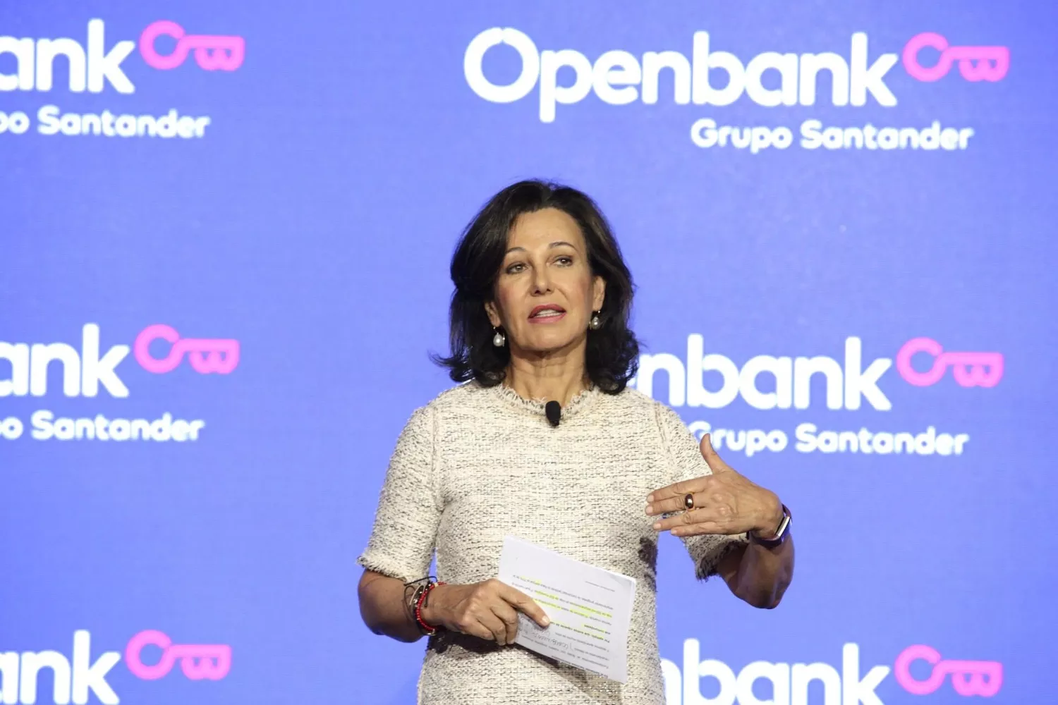 Ana Botín, presidenta de Banco Santander, hablando de Openbank   FOTO DE ARCHIVO