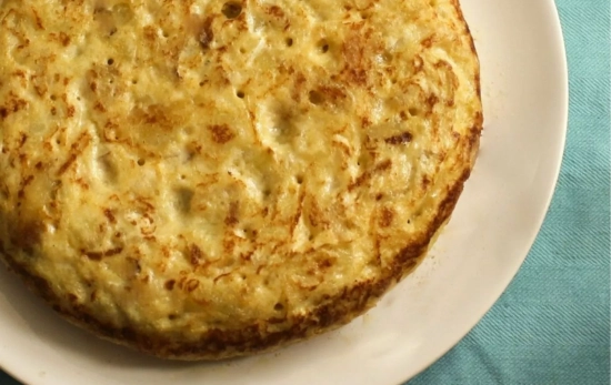 La tortilla de patatas es uno de los platos más aclamados de nuestra gastronomía española /CANVA La tortilla de patatas es uno de los platos más aclamados de nuestra gastronomía española /CANVA