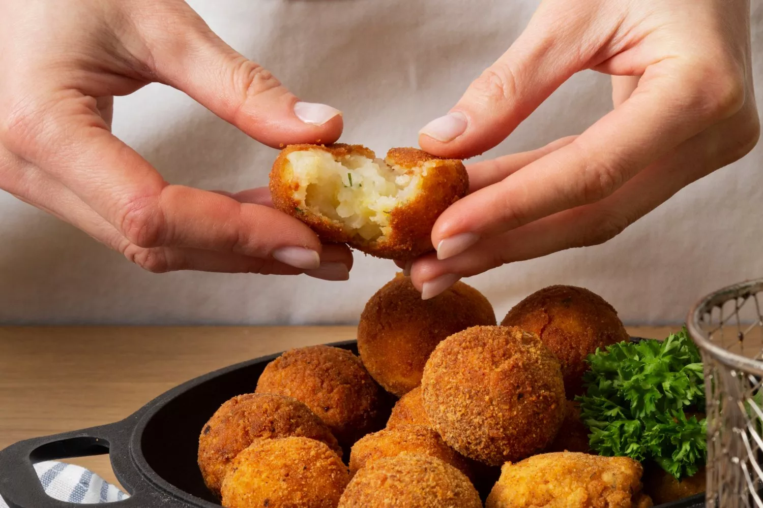 Unas croquetas  de cocido/ FREEPIK