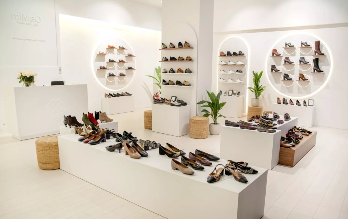 Zapatos en la nueva tienda de miMaO en ABC Serrano / MIMAO Zapatos en la nueva tienda de miMaO en ABC Serrano / MIMAO