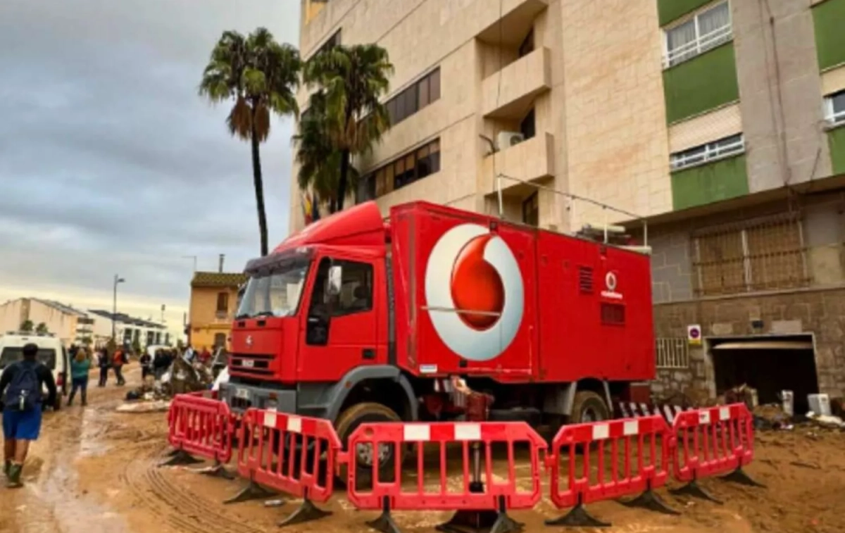 Vodafone Conectando en la emergencia Vodafone Conectando en la emergencia