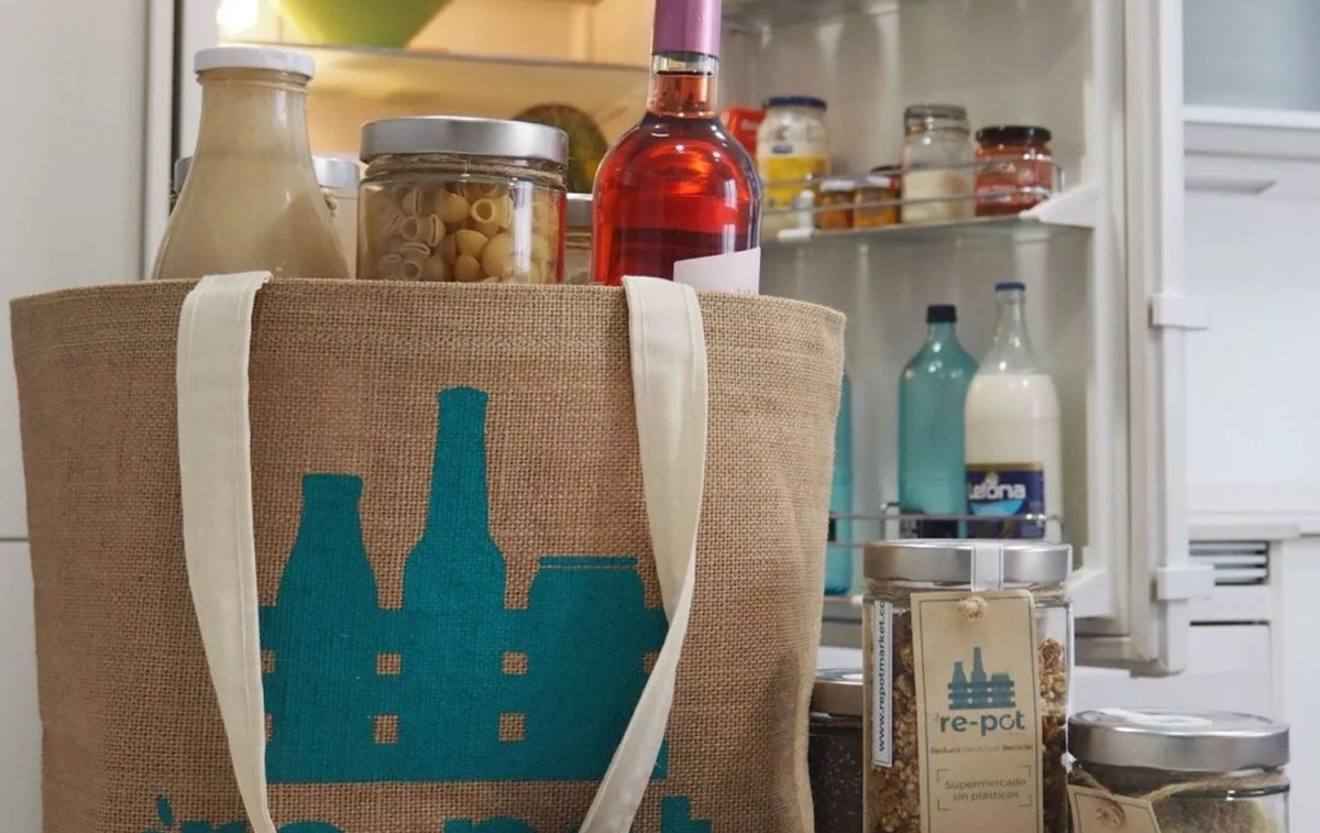 Diferentes productos de Re-pot market, el supermercado sin plásticos de un sólo uso / RPM Diferentes productos de Re-pot market, el supermercado sin plásticos de un sólo uso / RPM