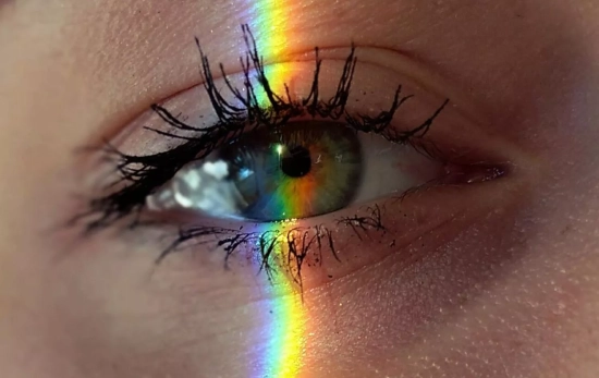 Un contorno de ojos adecuado puede reducir el estrés visible y revitalizar la mirada/ PEXELS Un contorno de ojos adecuado puede reducir el estrés visible y revitalizar la mirada/ PEXELS