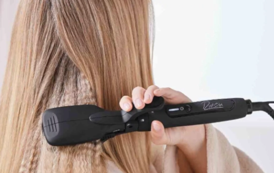 Este producto incluye 7 accesorios intercambiables (placas para alisar, placas para ondular, rizador de pelo grande, rizador de pelo pequeño, rizador de pelo plano, accesorio espiral, accesorio de cepillado)/ LIDL.ES Este producto incluye 7 accesorios intercambiables (placas para alisar, placas para ondular, rizador de pelo grande, rizador de pelo pequeño, rizador de pelo plano, accesorio espiral, accesorio de cepillado)/ LIDL.ES